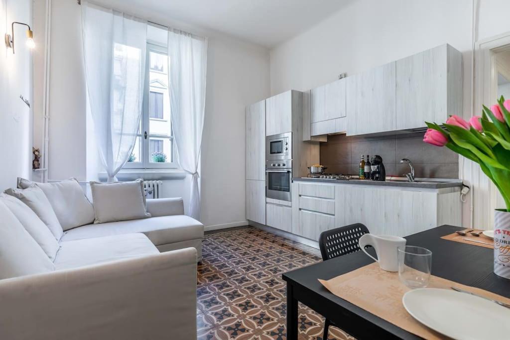 מילאנו Appartamento Bilocale Zara - Stazione Centrale - Isola Design District מראה חיצוני תמונה
