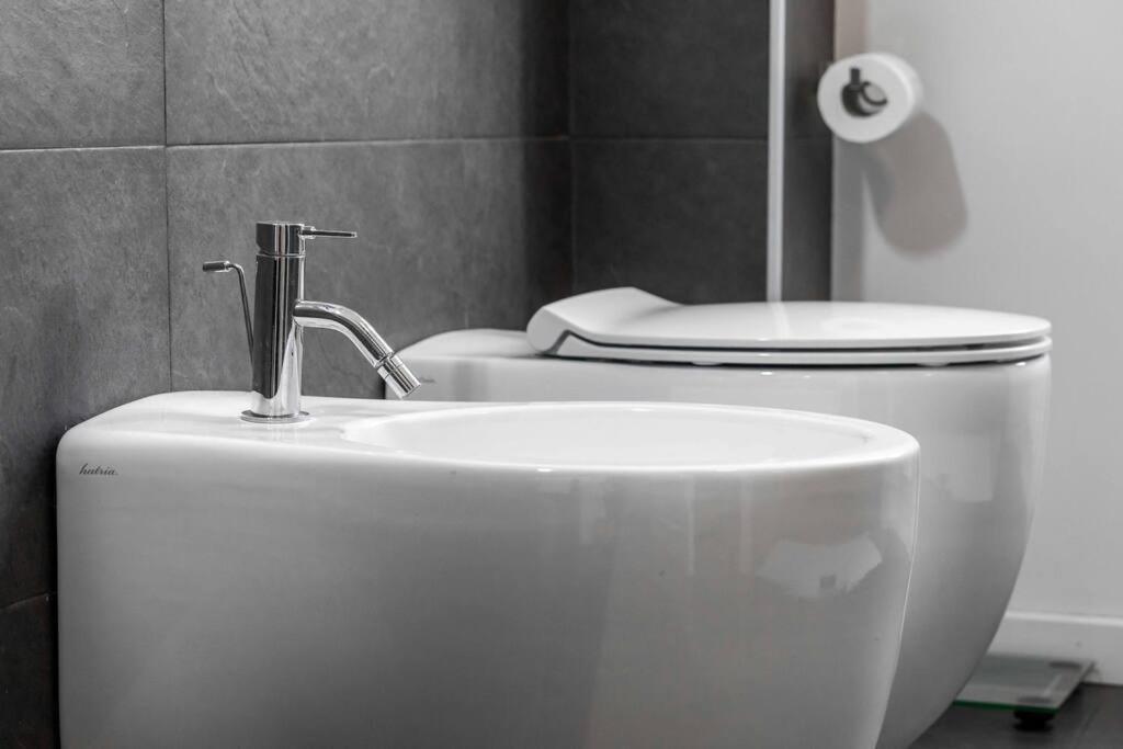 מילאנו Appartamento Bilocale Zara - Stazione Centrale - Isola Design District מראה חיצוני תמונה